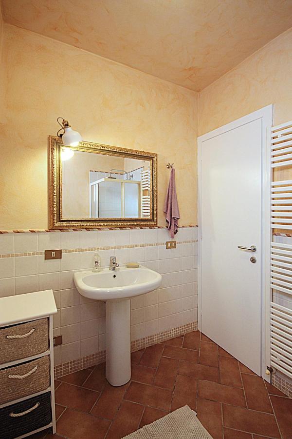La Villa Degli Ulivi Soiano Del Lago Buitenkant foto